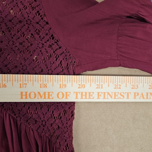 YA Los Angeles Boho Cut Out Long Sleeve Peasant Top Size S Deep Red Bohemian - Picture 11 of 13